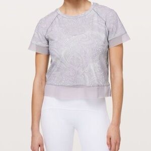 Lululemon Crop Mesh Trim Paisley Athletic Top Size 4